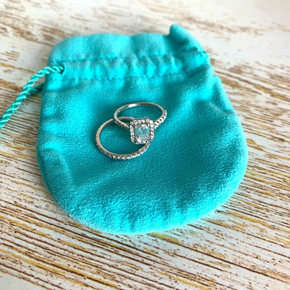 Engagement ring & wedding band set. Design inspired by Tiffany’s.